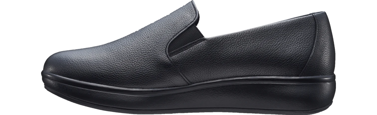 Clara SR black