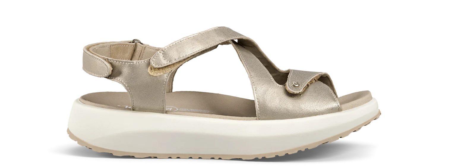 Jenny light gold